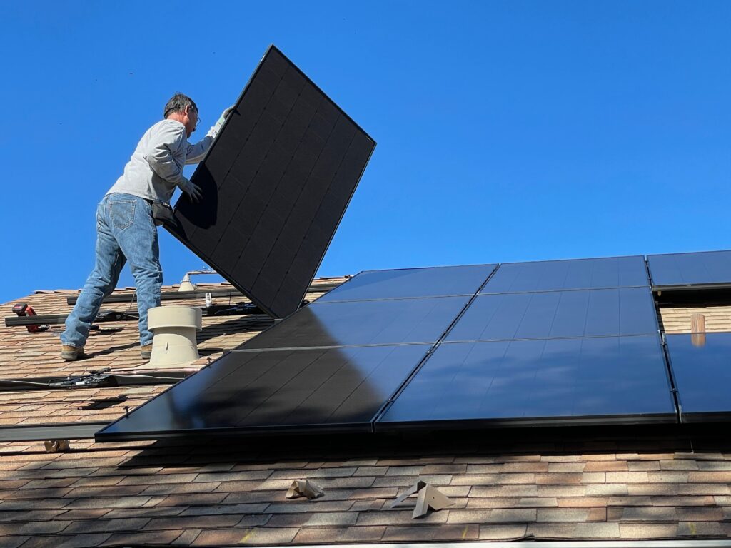 Installazione pannelli solari/fotovoltaici